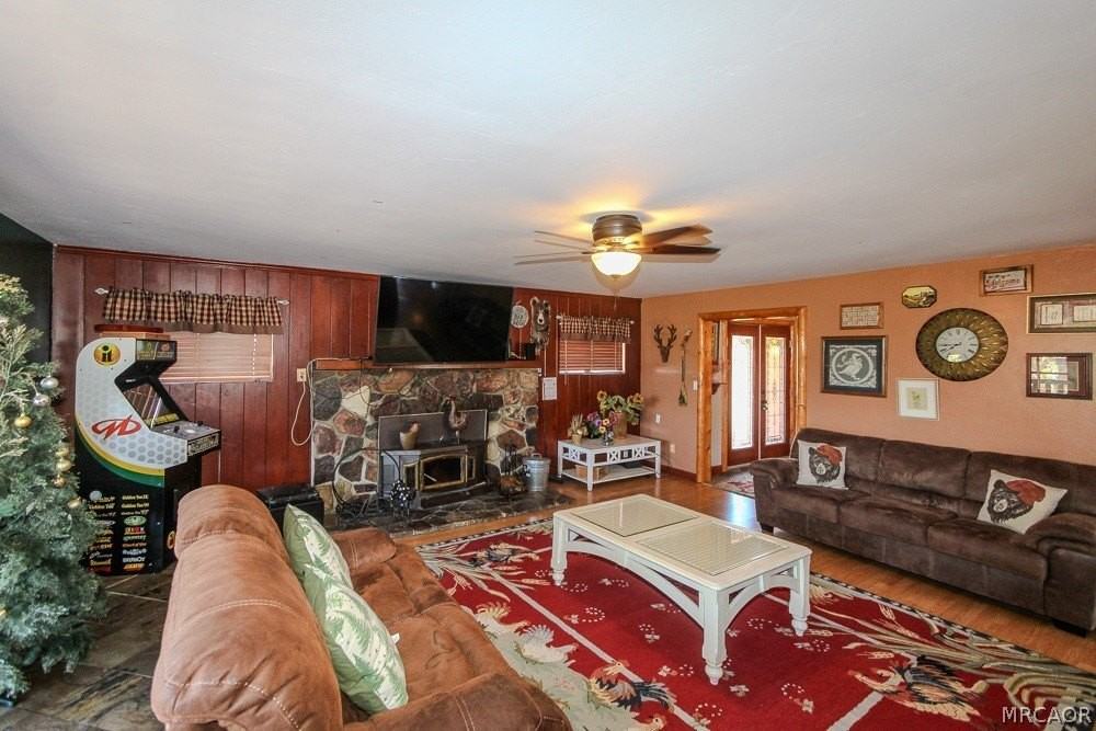 46784 Pioneer Town Rd - Photo 6 of 50