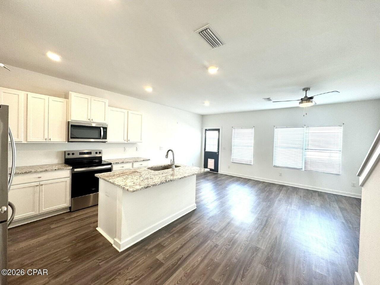 5889 Tyndall Pl - Photo 5 of 25