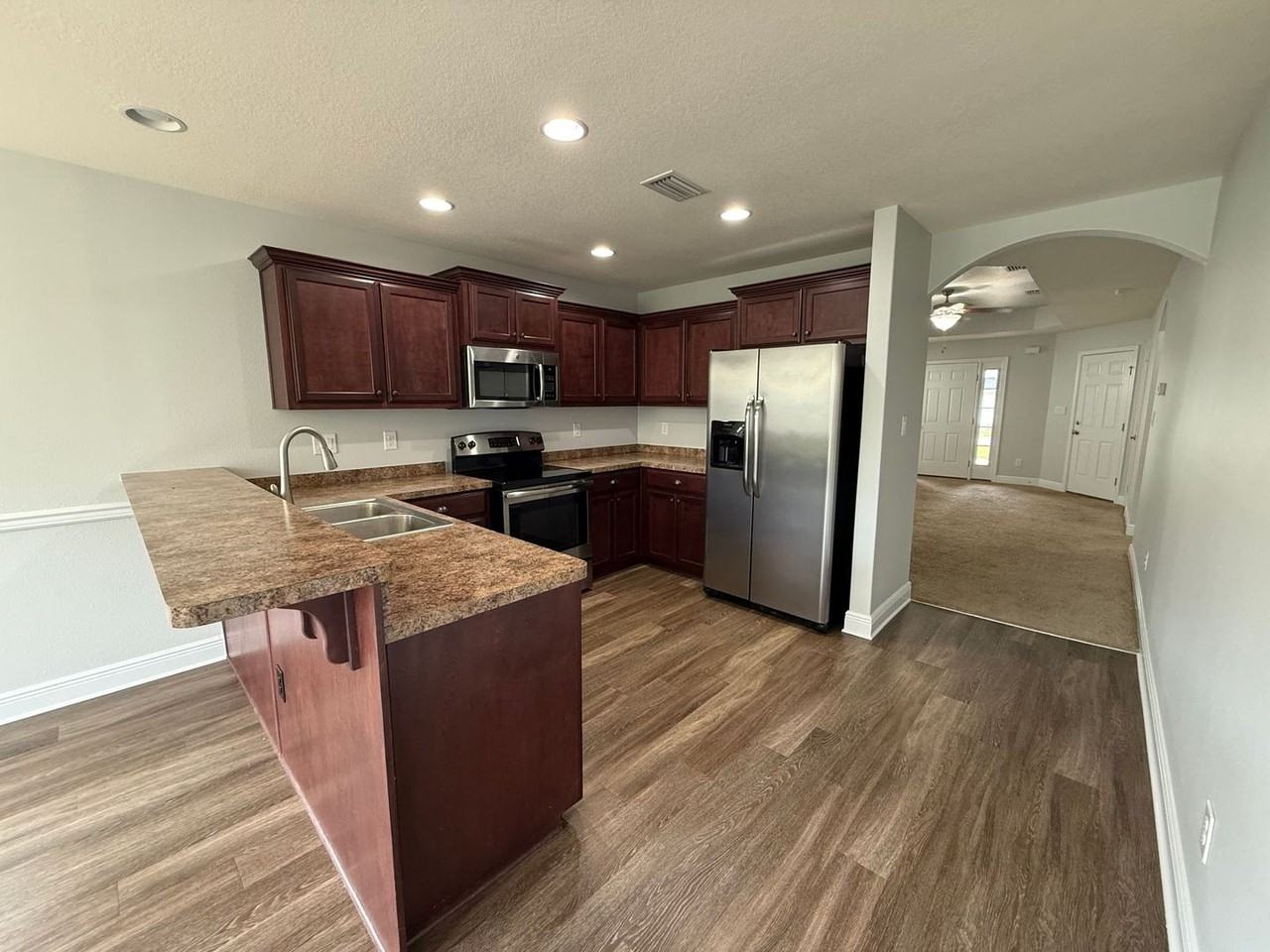 3881 Weatherstone Cir - Photo 7 of 26