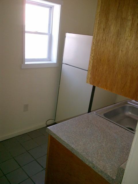 2219 Wilder St - Photo 5 of 7