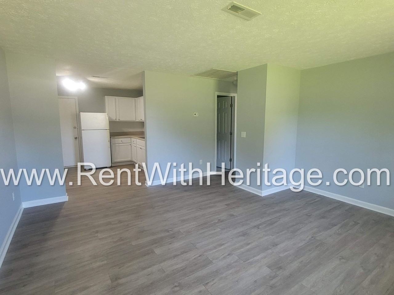 1049 Old Powder Springs Rd Sw - Photo 3 of 21