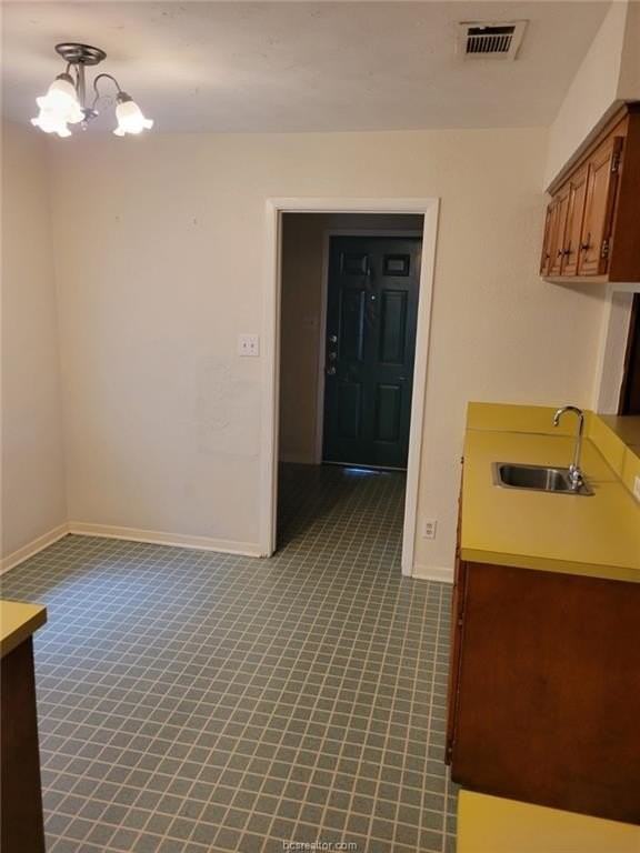 1802 Leona Dr - Photo 7 of 15