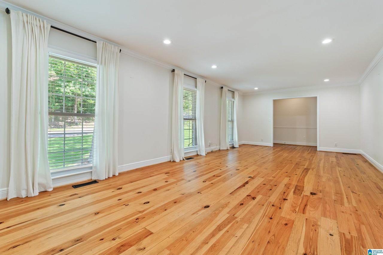 3708 Northcote Dr - Photo 6 of 36