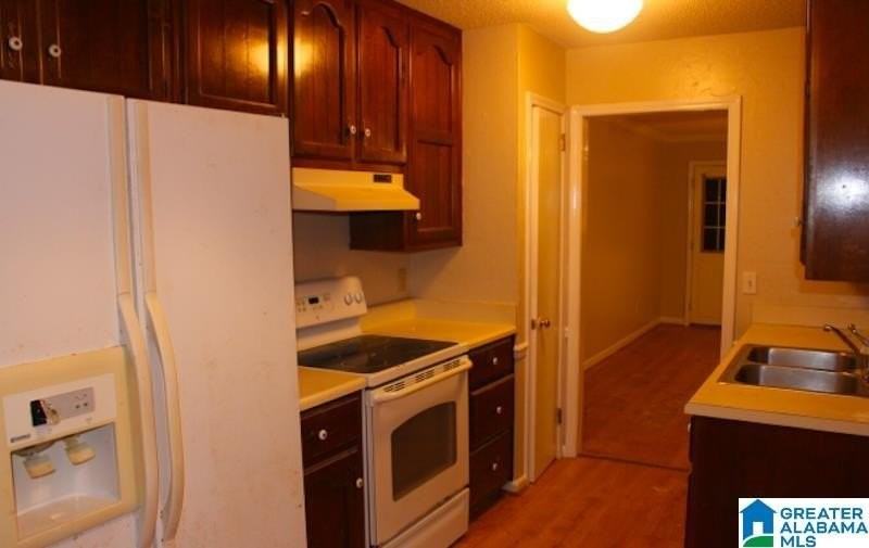 359 Jamestown Manor Dr - Photo 4 of 9