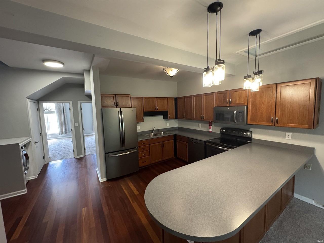 105 E 6th St #A - Photo 2 of 26