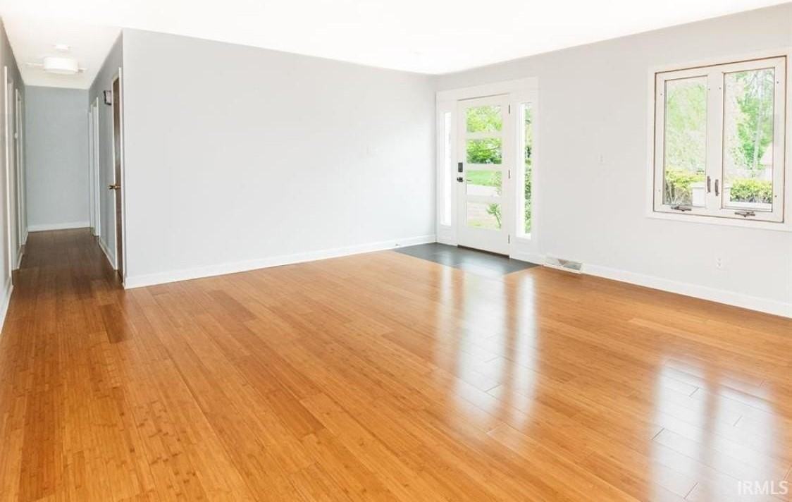 1416 E Clairmont Pl - Photo 5 of 19