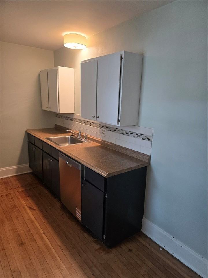 44 Rosemount St - Photo 3 of 17