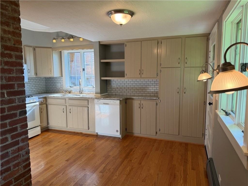 151 Cayuta St - Photo 5 of 15