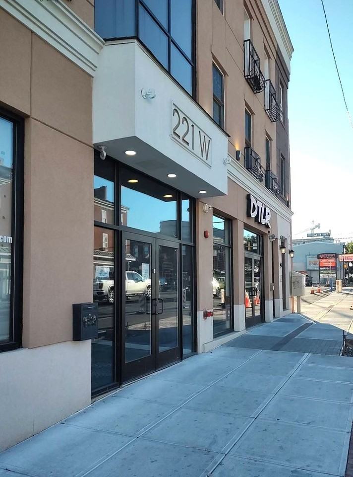 Main St W 221 - Photo 2 of 43