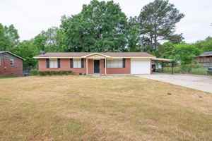 featured image of 6040 Luna Dr