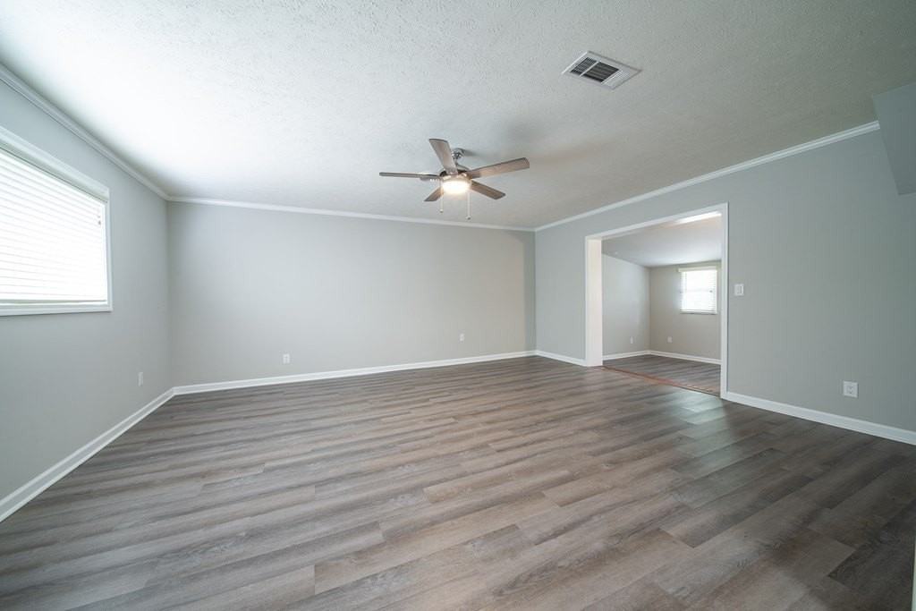 6040 Luna Dr - Photo 6 of 22
