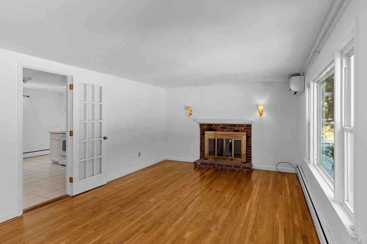 351 Swift Ave - Photo 5 of 24