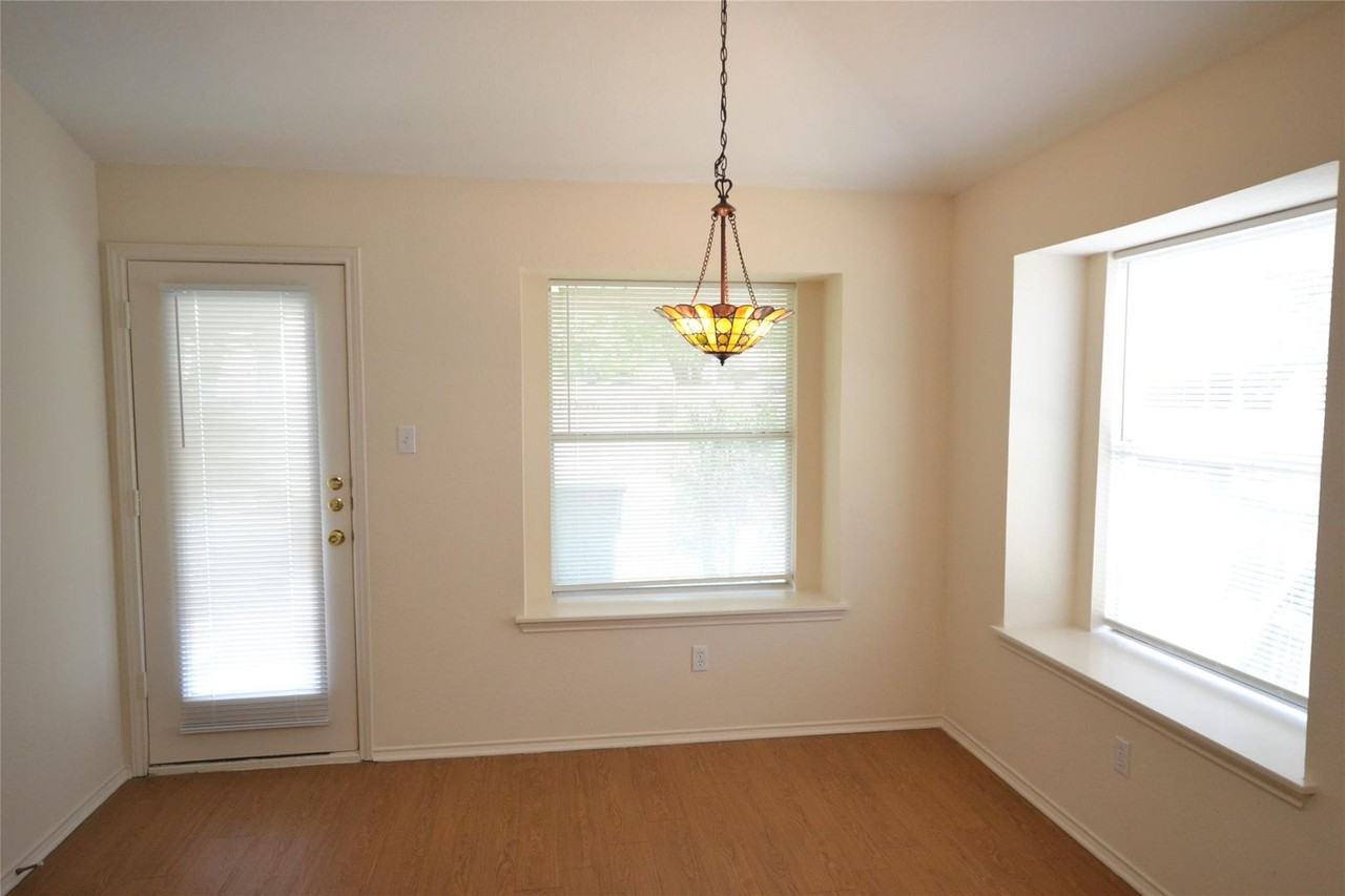 3207 Picton Ct - Photo 4 of 17