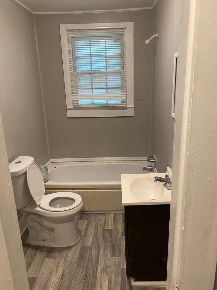 2512 Crescent Ln - Photo 6 of 8