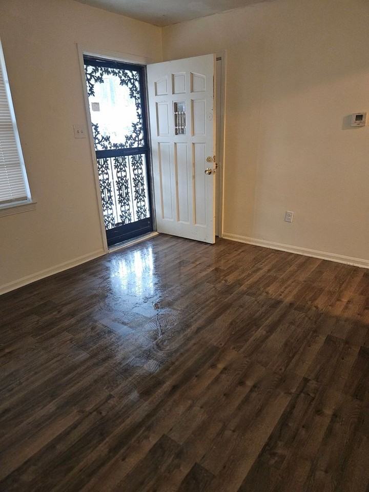 4583 Range Line Rd - Photo 2 of 10