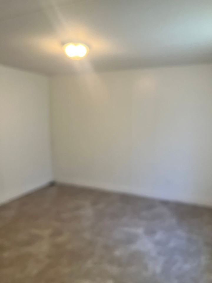 31 Meadow Ct - Photo 4 of 10