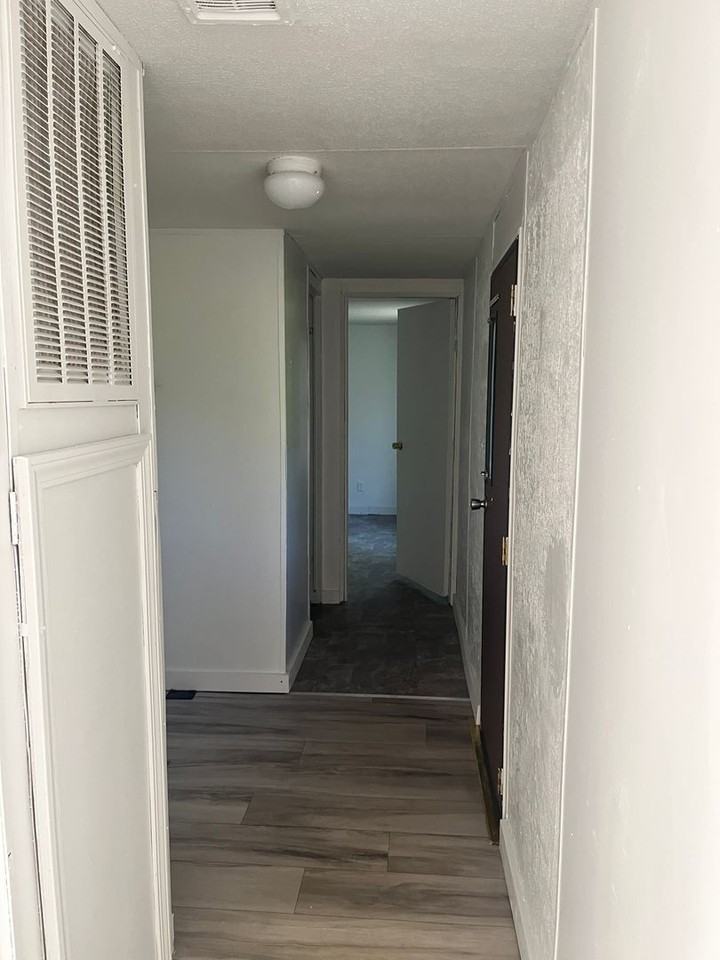 31 Meadow Ct - Photo 7 of 10