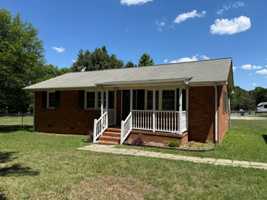 featured image of 315 E Dameron Ave