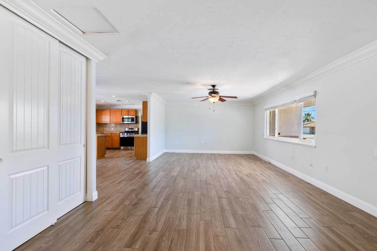 77054 California Dr - Photo 3 of 30