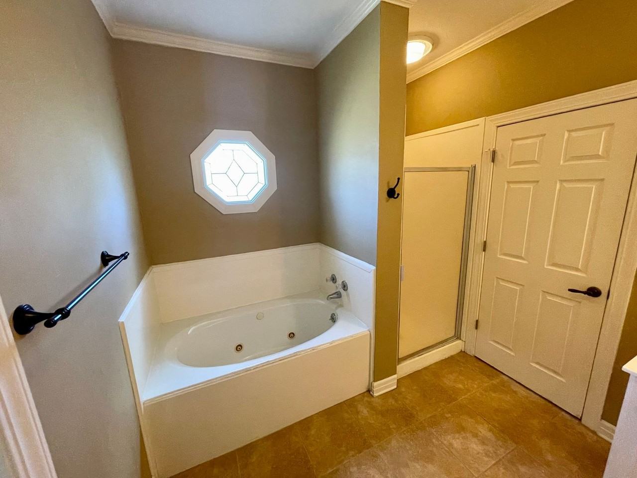 1013 N Azalea Dr - Photo 3 of 13