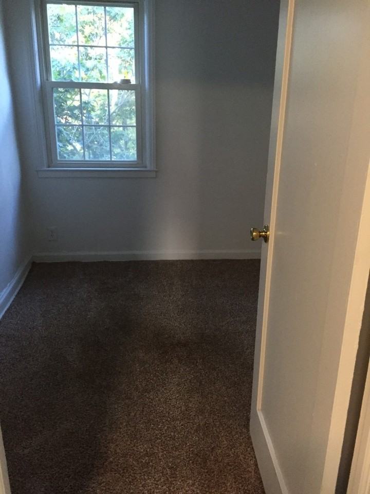 275 Filbert Ave - Photo 5 of 10
