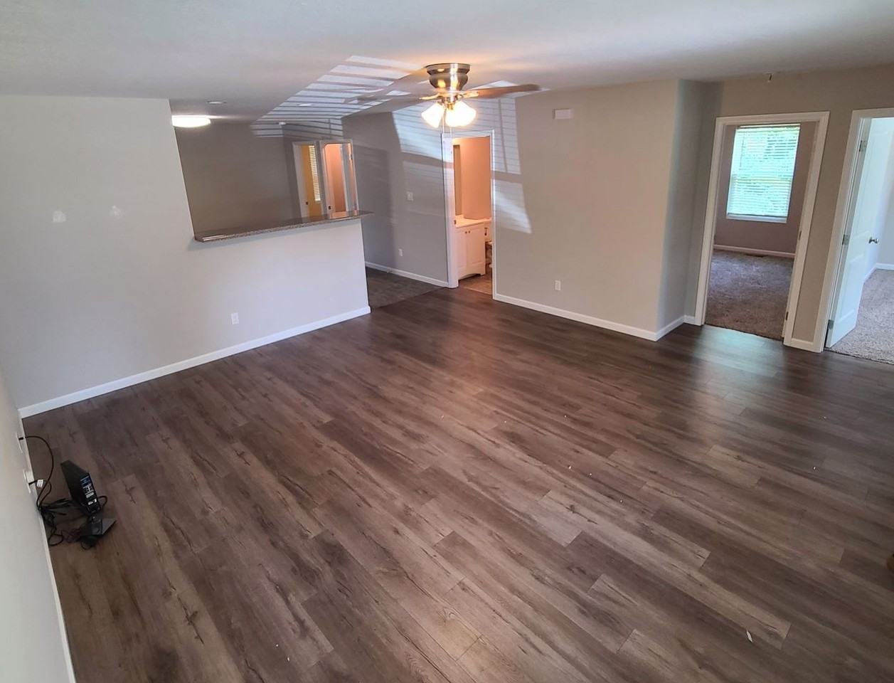 2101 Nadine St - Photo 2 of 11