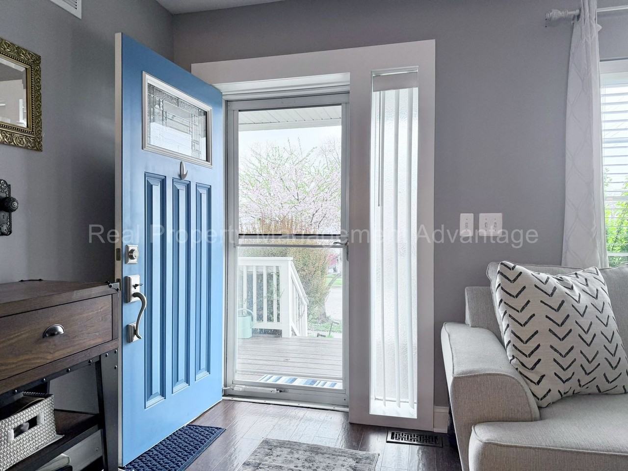 2705 Inman St - Photo 4 of 46
