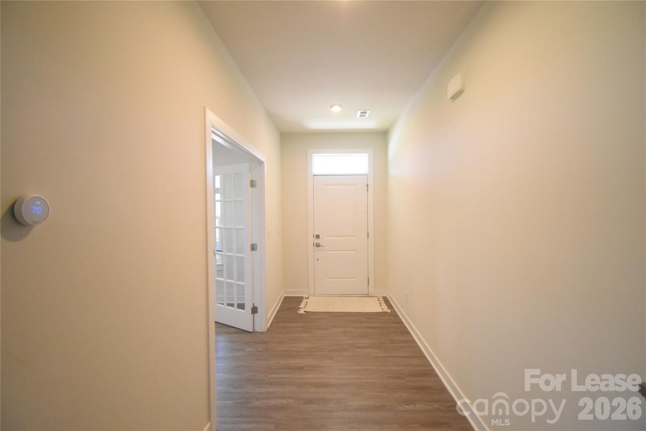 7200 Eagles Nest Ln - Photo 3 of 31