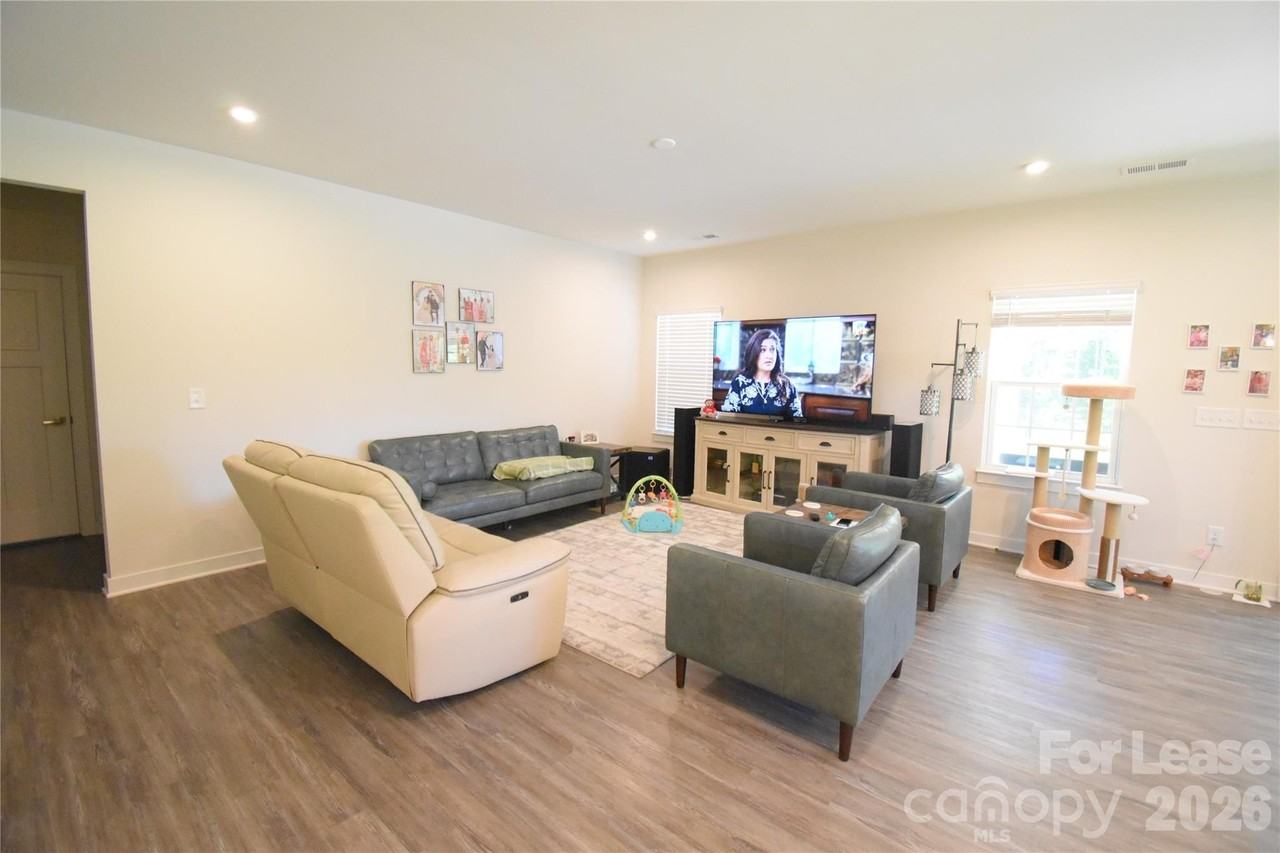 7200 Eagles Nest Ln - Photo 7 of 31