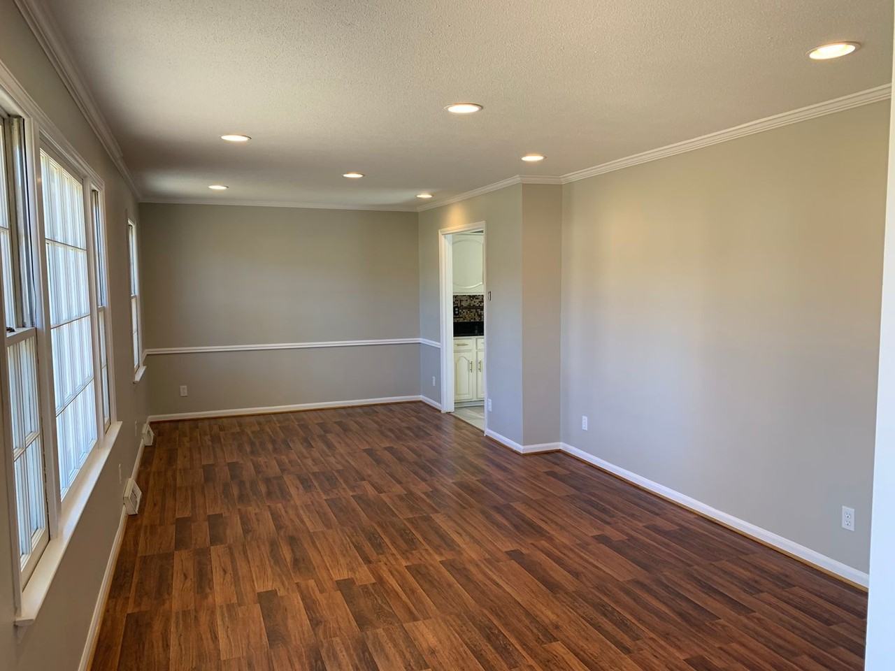 5303 Ainsworth Dr - Photo 3 of 21