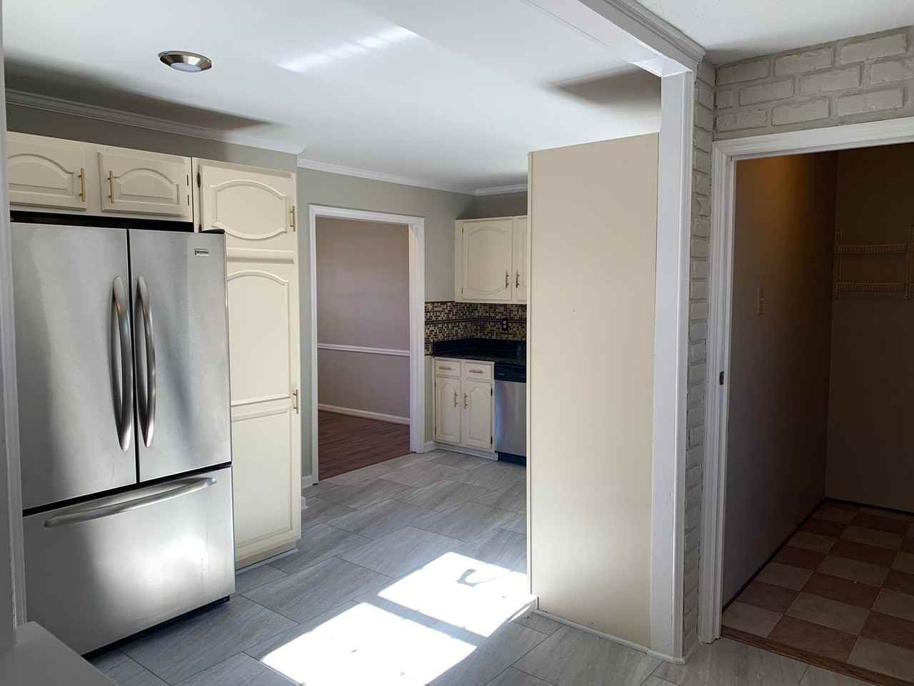 5303 Ainsworth Dr - Photo 5 of 21