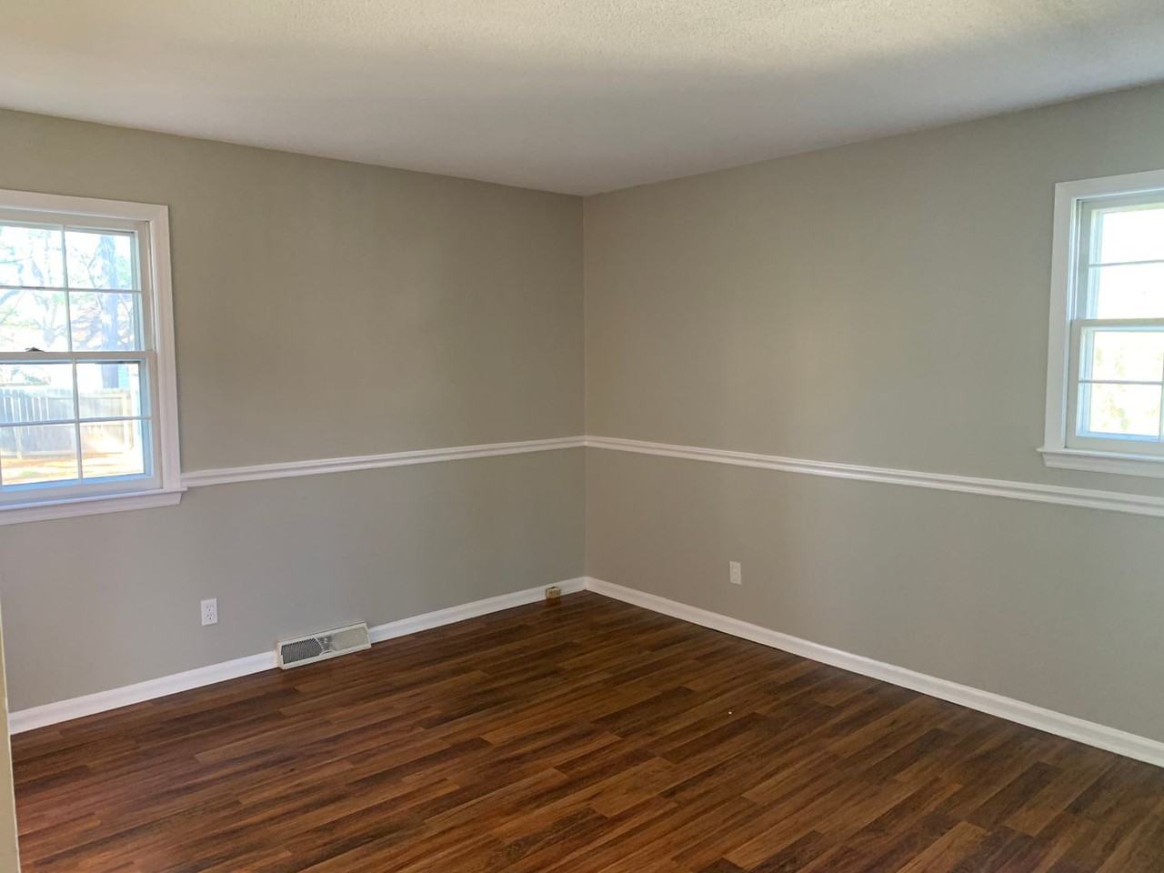 5303 Ainsworth Dr - Photo 7 of 21