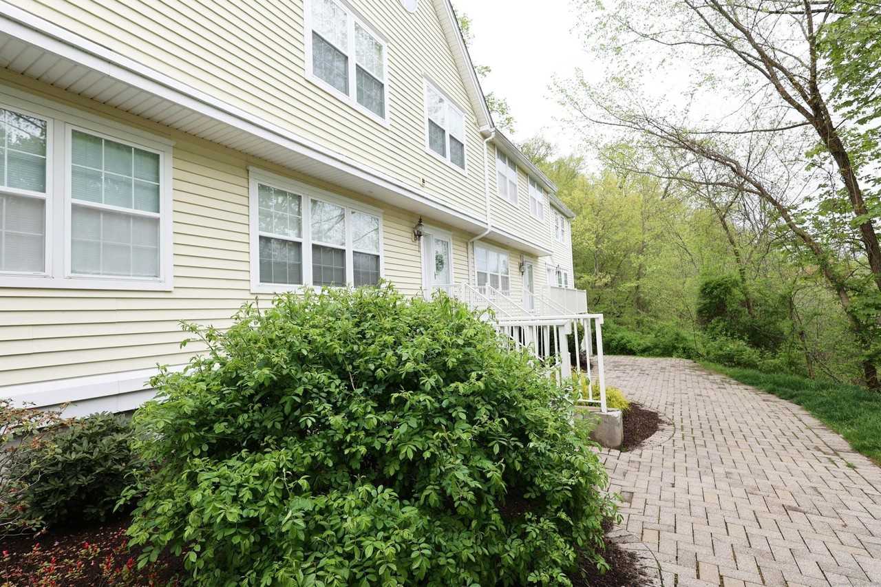 633 Danbury Rd #22