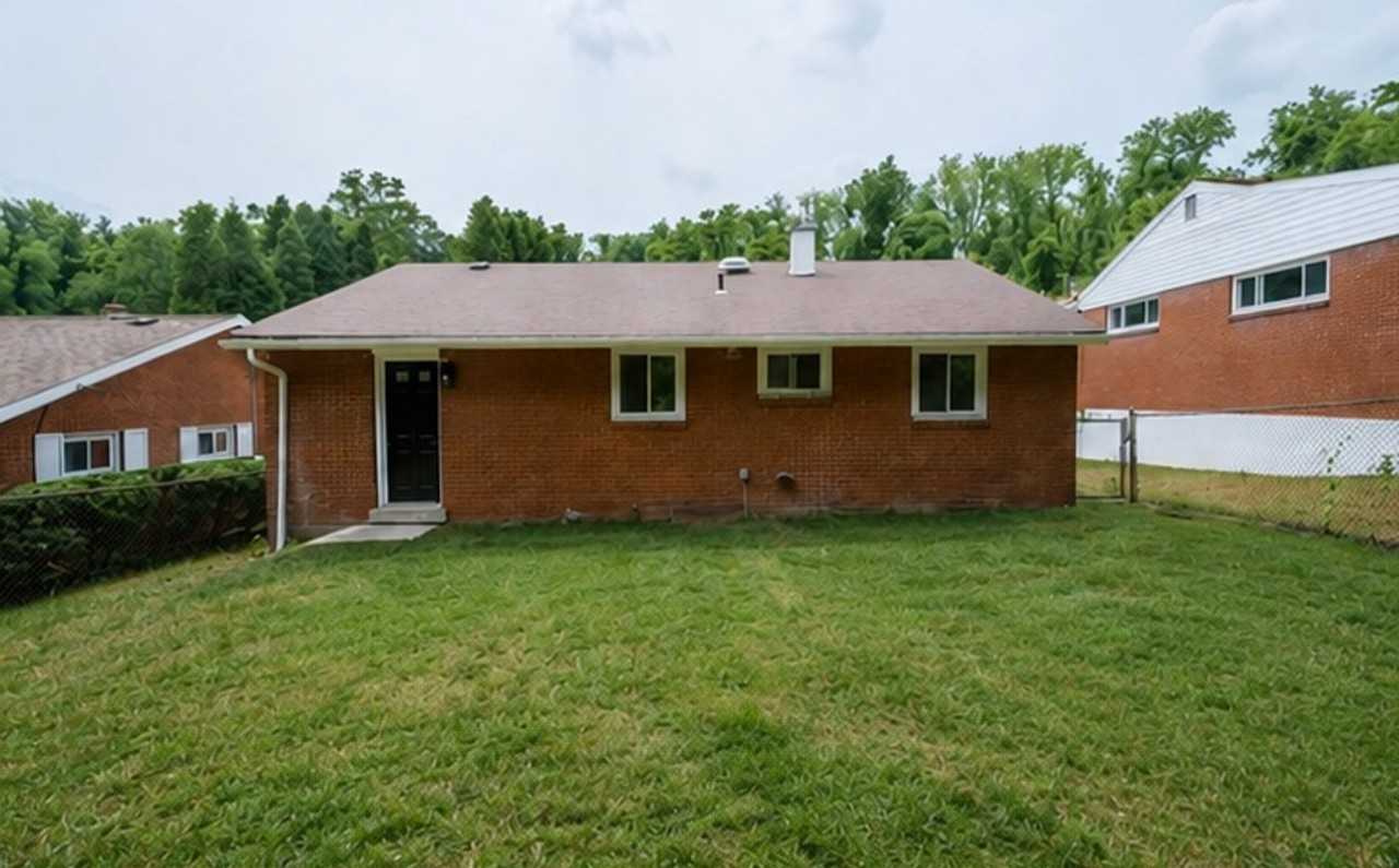 414 Elwood Dr - Photo 2 of 24