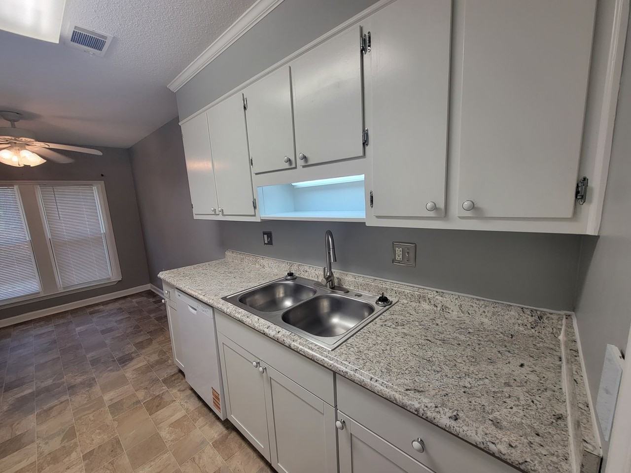 3528 Woodlake Rd - Photo 5 of 18