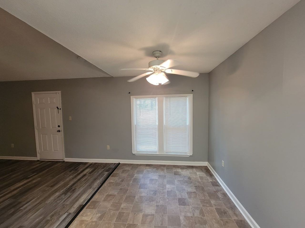 3528 Woodlake Rd - Photo 7 of 18