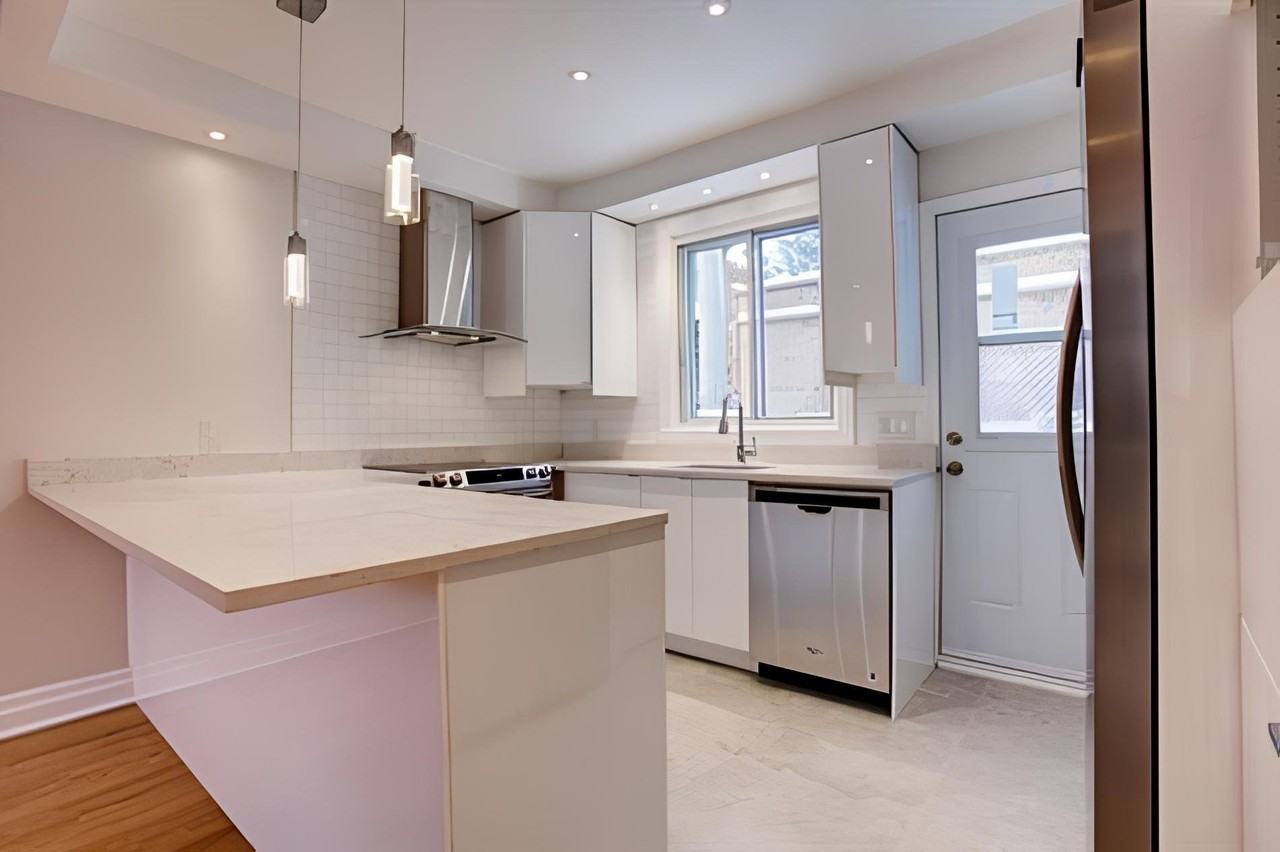 85 Av Windsor - Photo 2 of 13