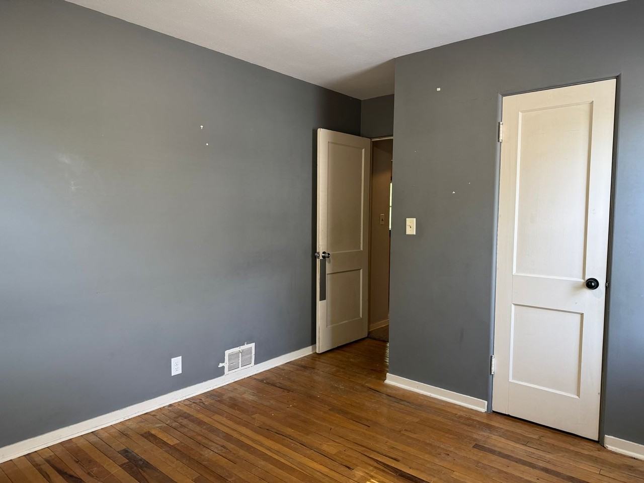 1426 11th St N - Photo 6 of 15