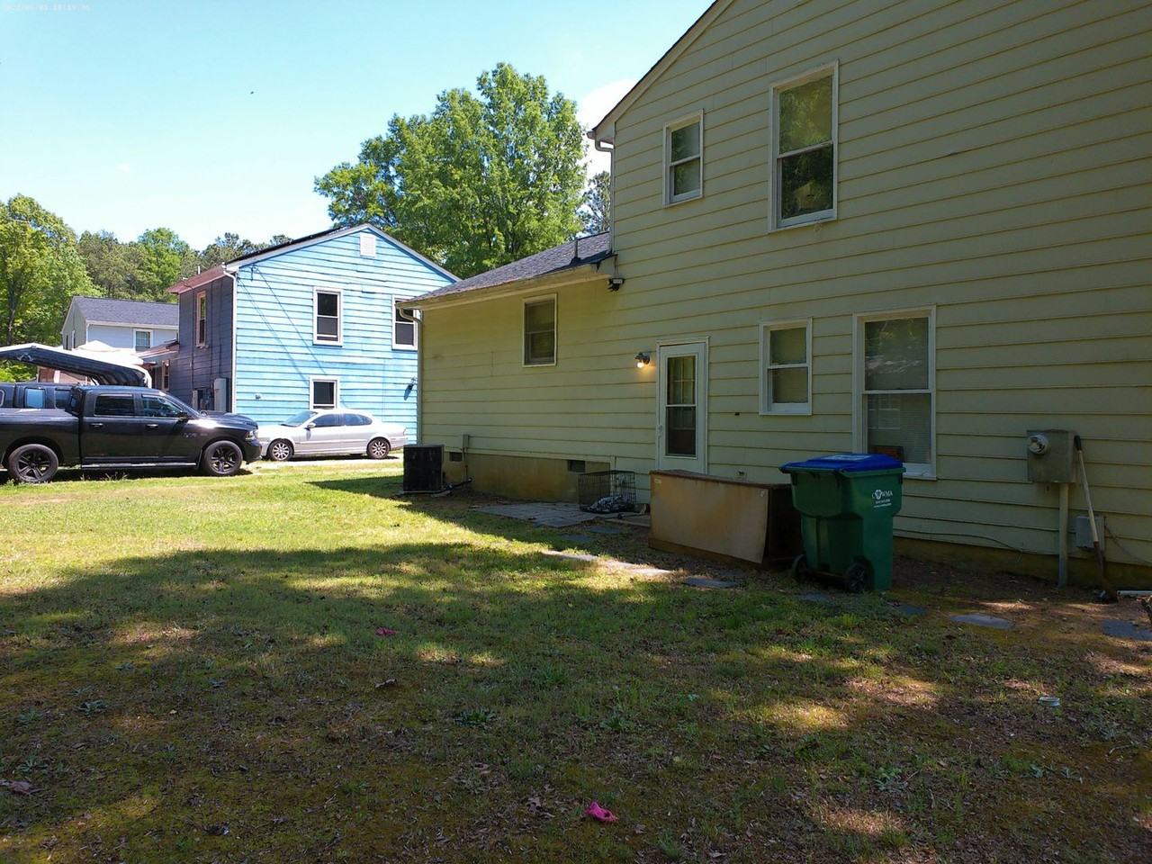 4120 Grantlake Rd - Photo 4 of 7