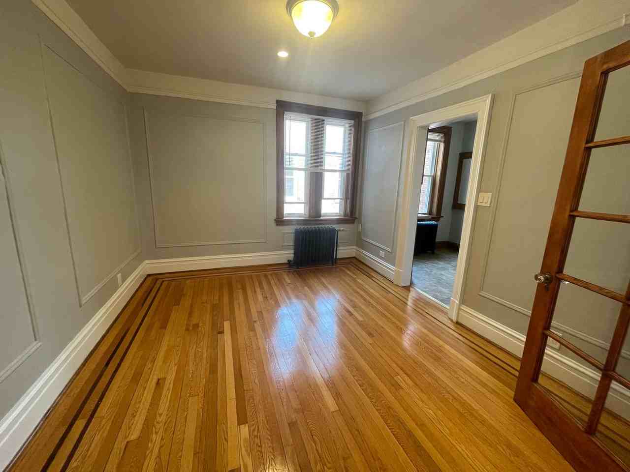 49 S Lake Ave #12 - Photo 7 of 15