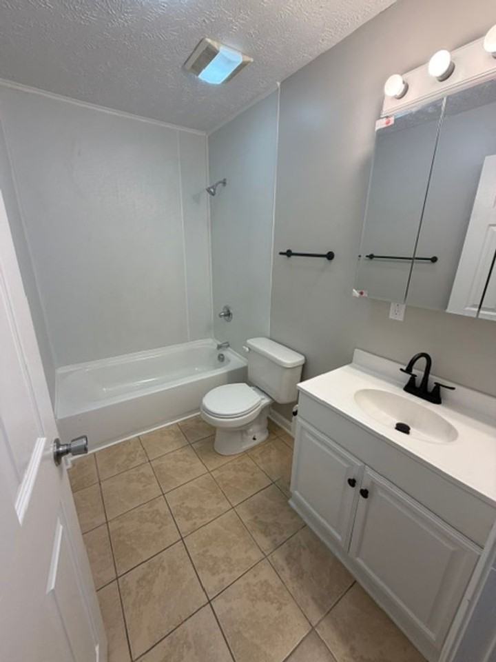 536 Linwood Ave - Photo 5 of 12