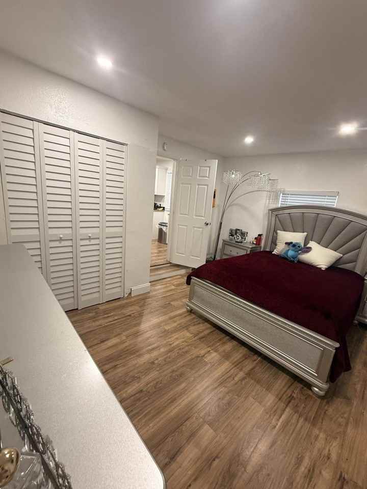 629 56th St - Photo 7 of 11