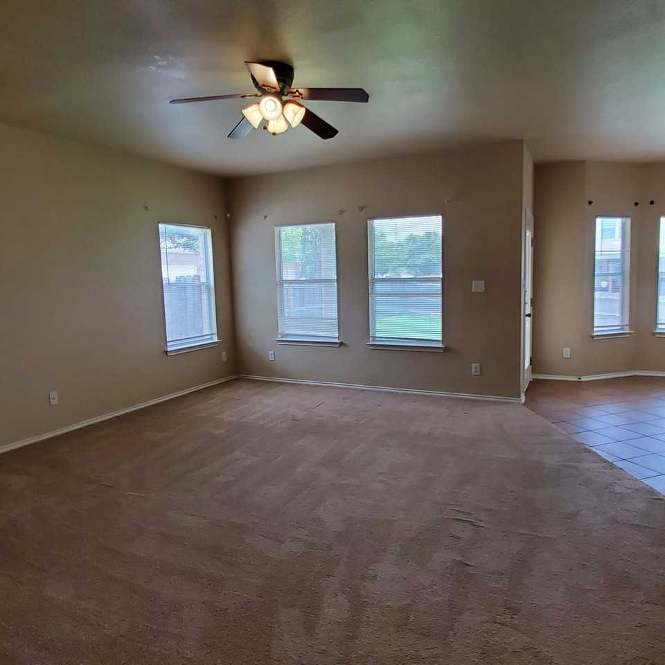 6703 Foster Flds - Photo 2 of 33