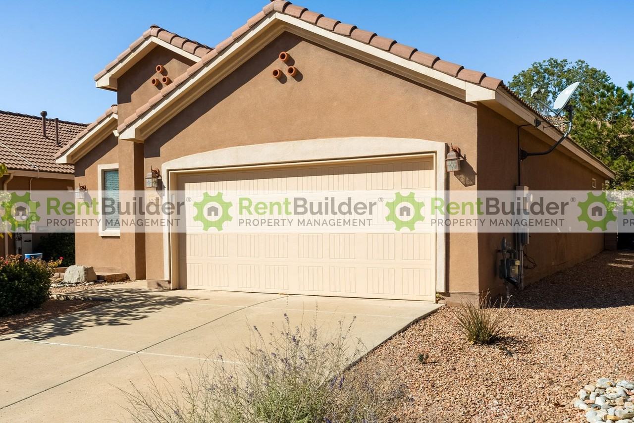 1027 Desert Willow Ct - Photo 6 of 24