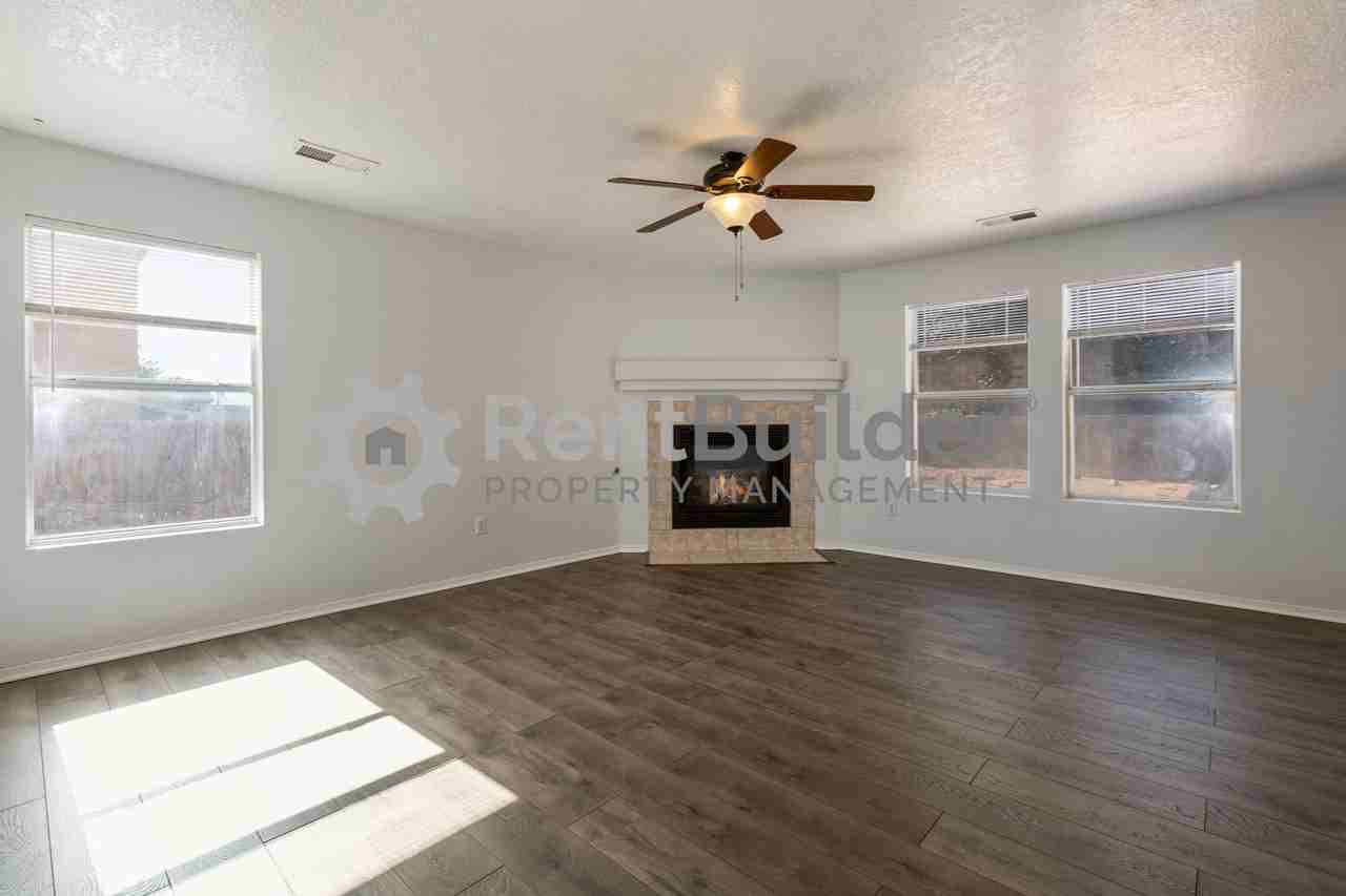 5008 Shadow Rock Rd Nw - Photo 2 of 24