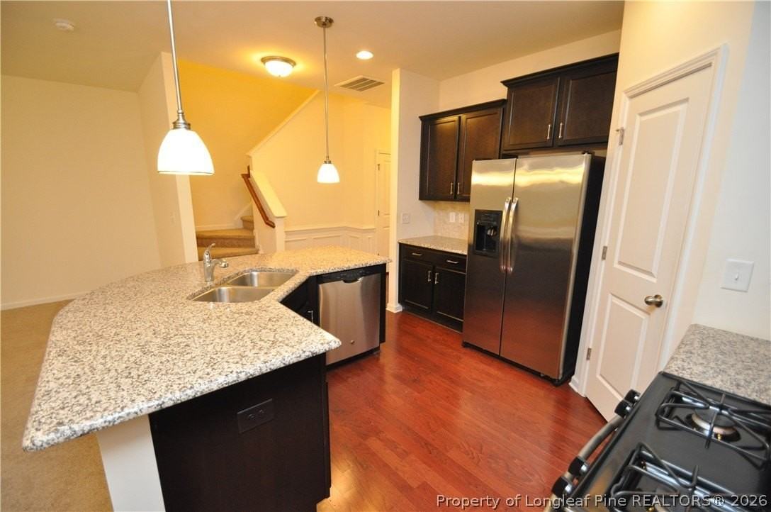 643 Briarcliff St - Photo 7 of 40