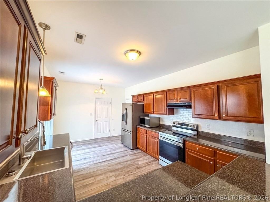 758 Blue Bird Dr - Photo 6 of 21