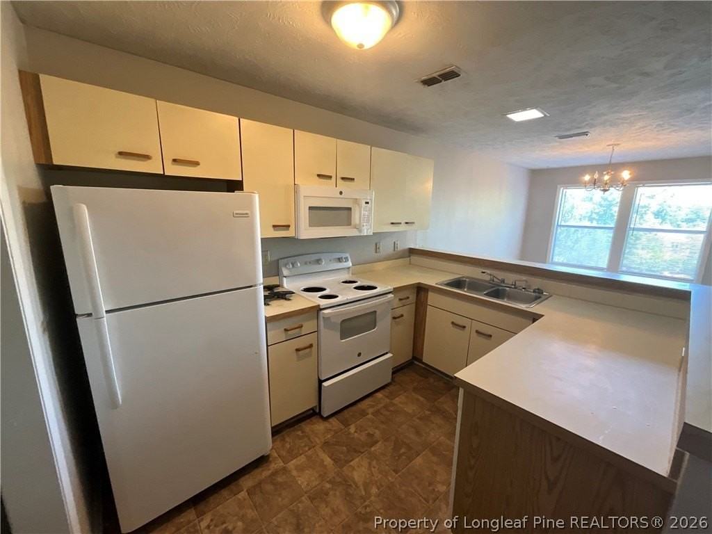 1014 Brookhollow Dr Apt 5 - Photo 4 of 11