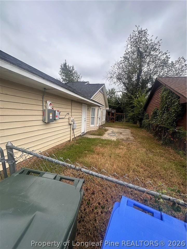 6848 Winchester St - Photo 3 of 22