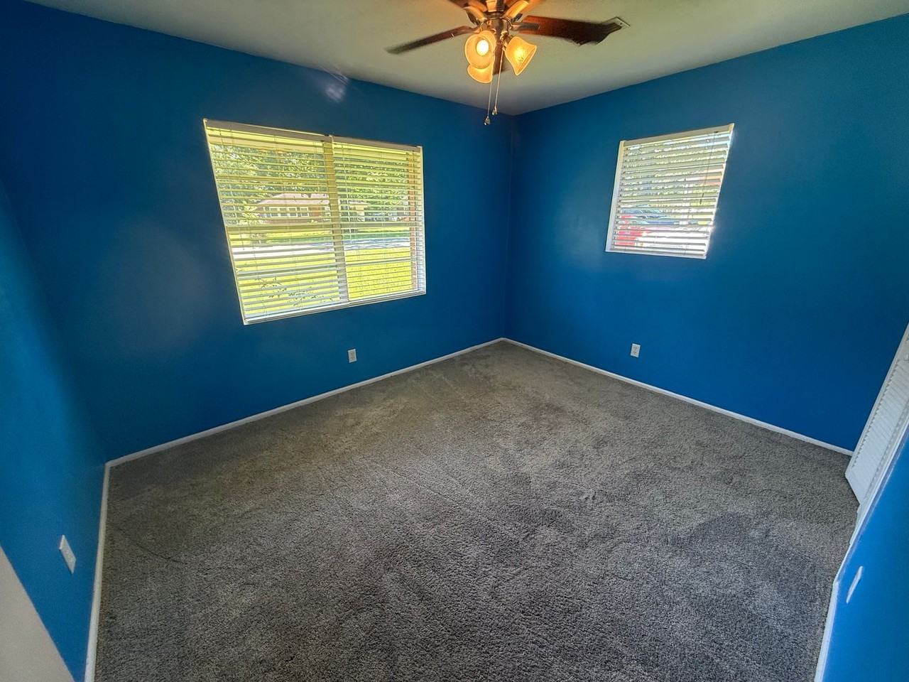 15 Lindsey Ter Nw - Photo 5 of 11